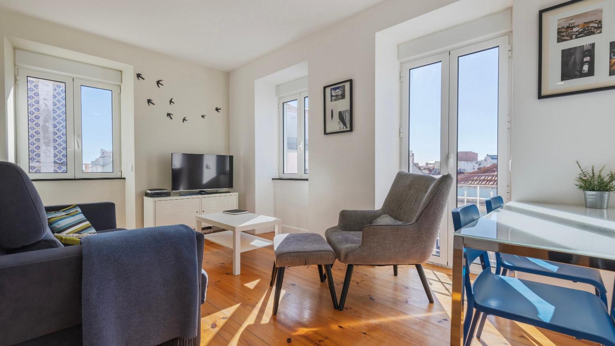 Comfort & Bright Apartment By Lovelystay Lissabon Buitenkant foto