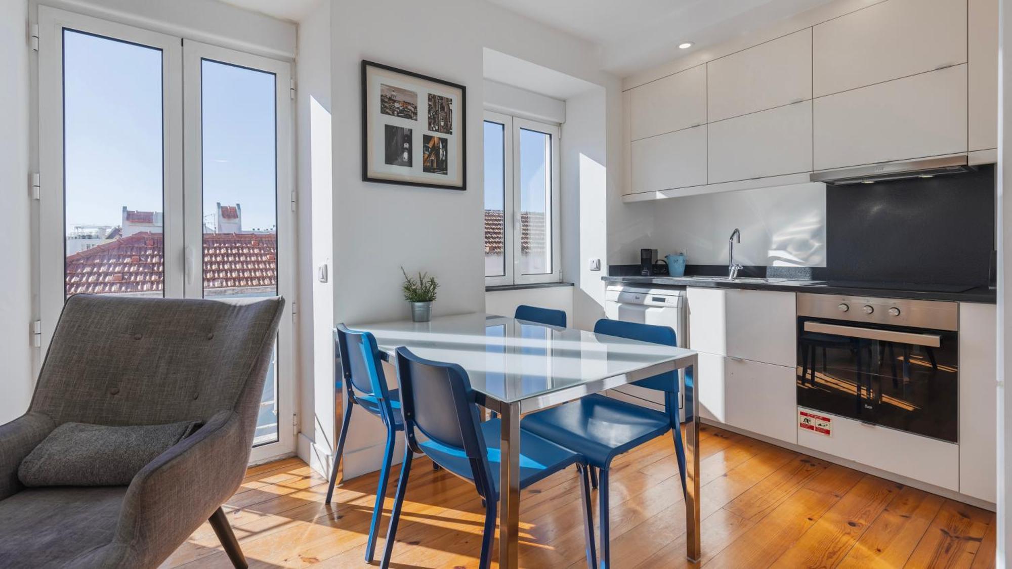 Comfort & Bright Apartment By Lovelystay Lissabon Buitenkant foto