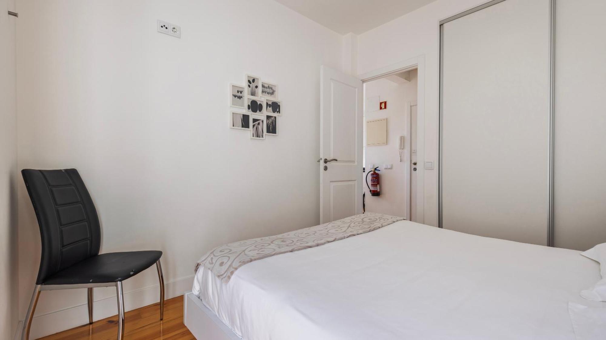 Comfort & Bright Apartment By Lovelystay Lissabon Buitenkant foto